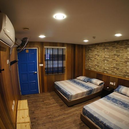 X Rector Finest Hotel Kampung Genting Bagian luar foto