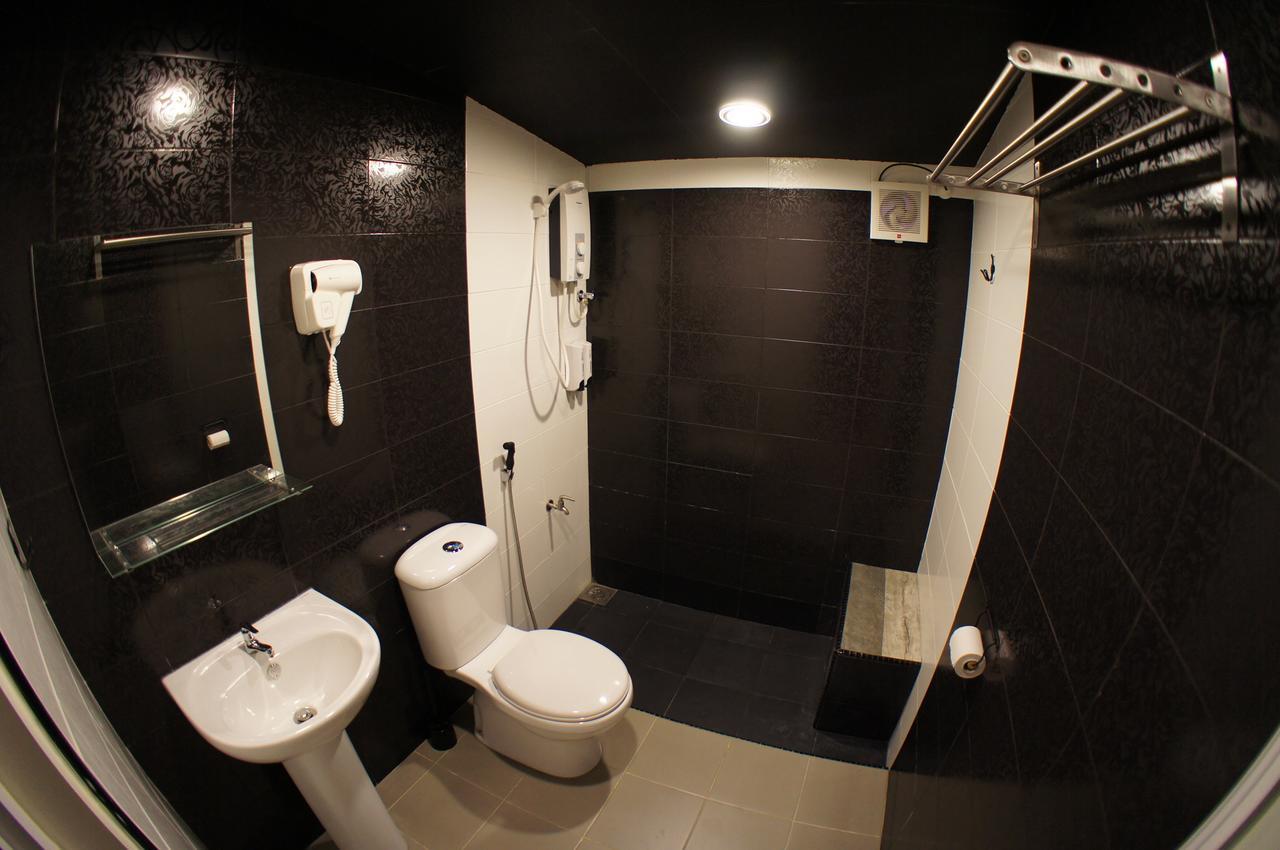X Rector Finest Hotel Kampung Genting Bagian luar foto