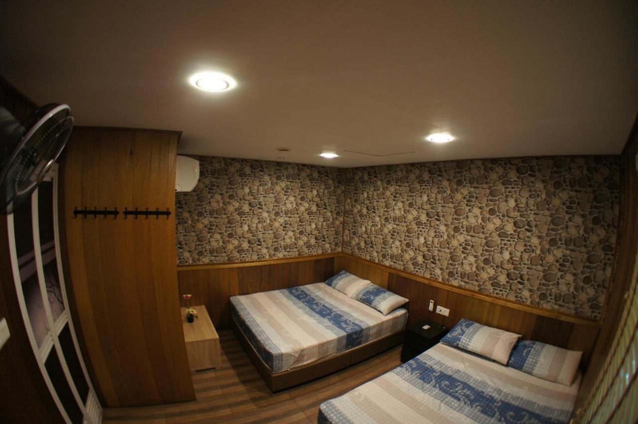 X Rector Finest Hotel Kampung Genting Bagian luar foto